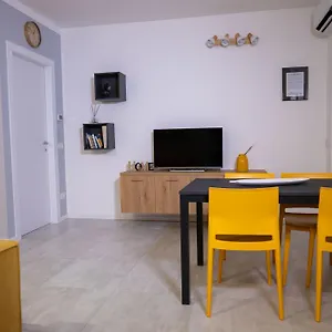 Appartement La Casa Sul Naviglio Di Debora, Milan